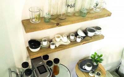 How to decorate using unused kitchenware in your kitchen